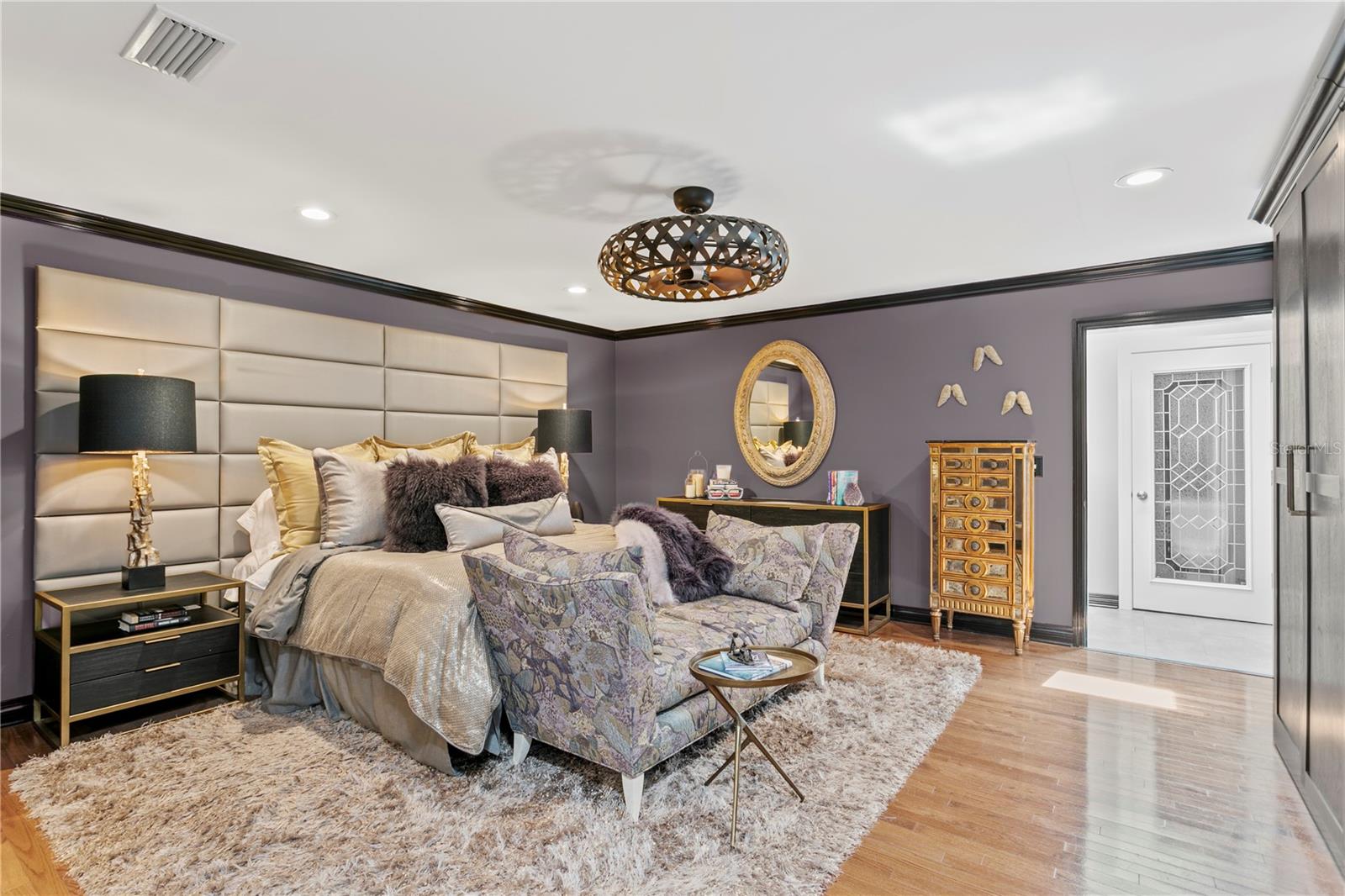 720 BRIGHTWATERS Blvd ST PETERSBURG, FL 33704