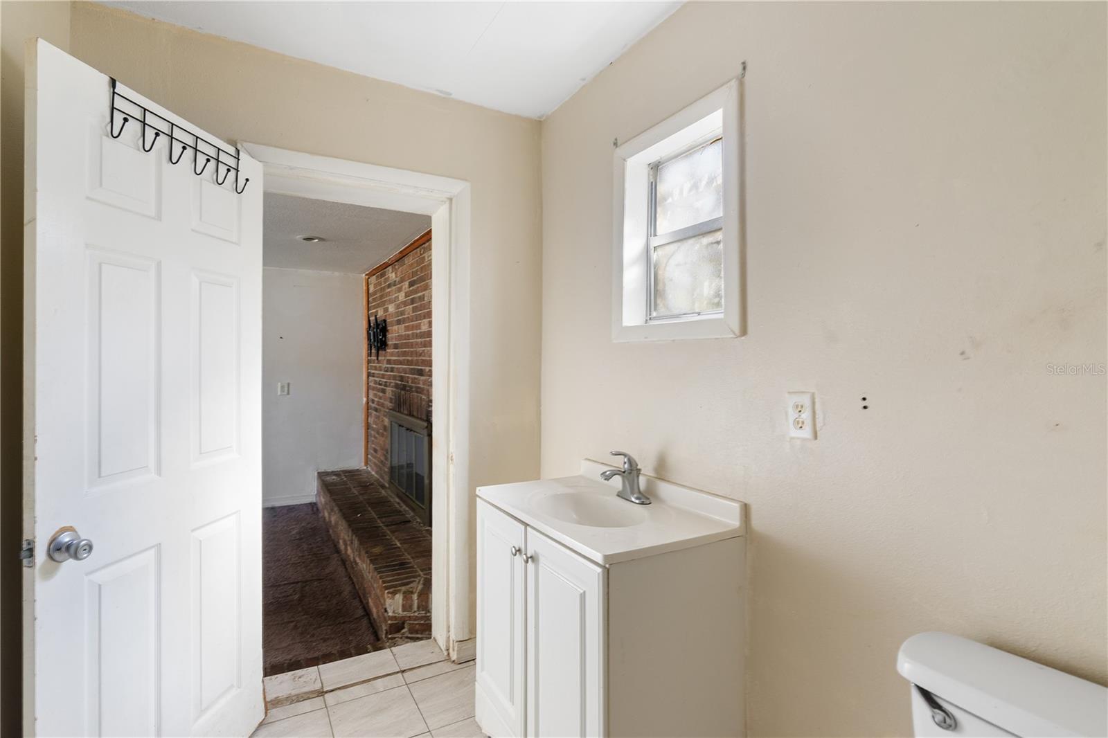 805 S STONE St DELAND, FL 32720