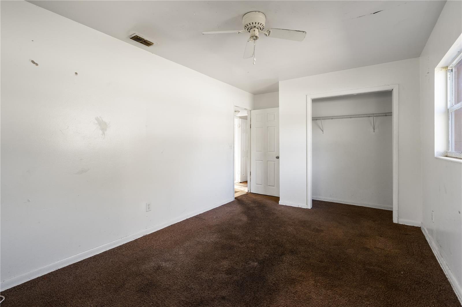 805 S STONE St DELAND, FL 32720