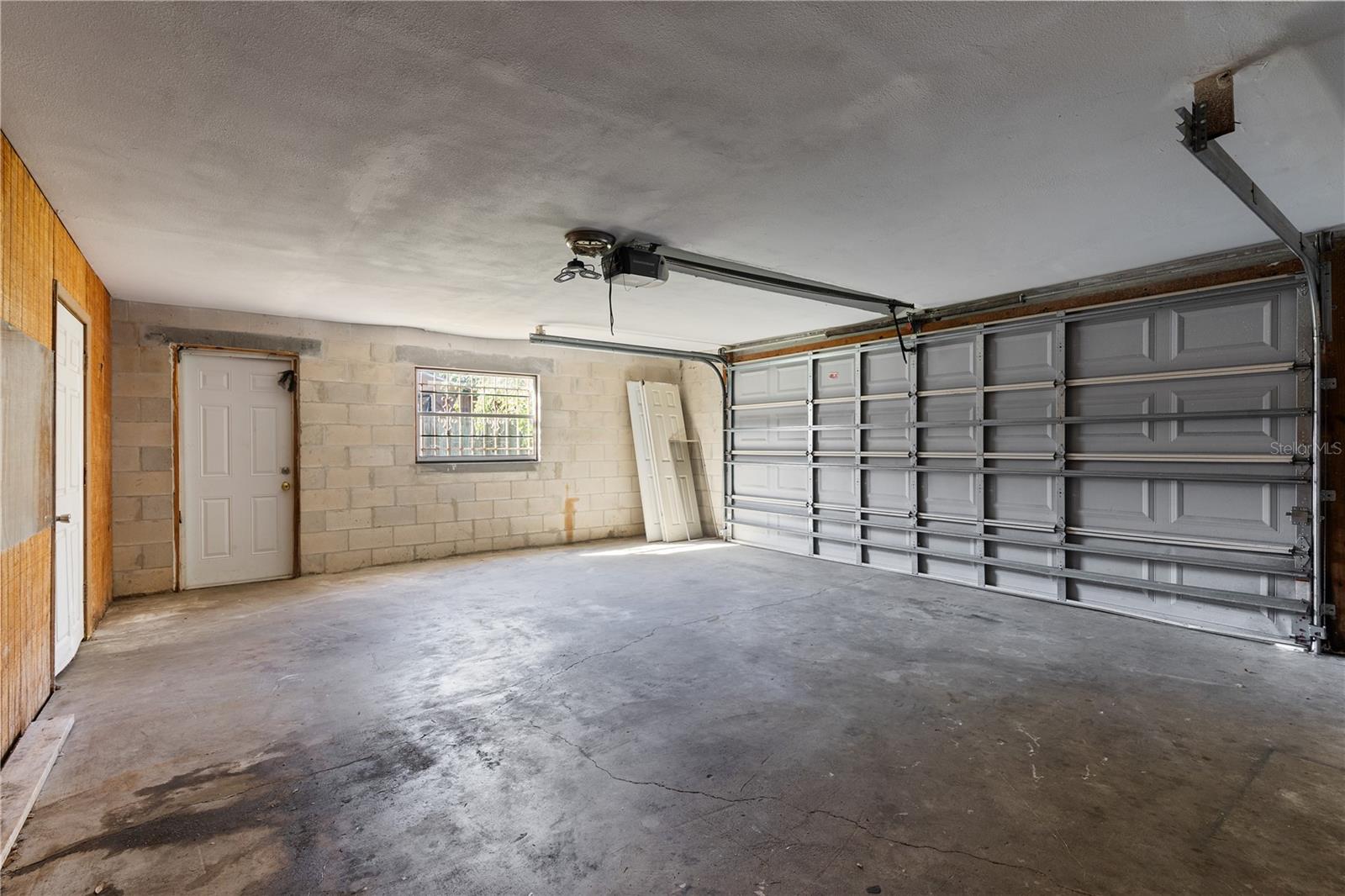 805 S STONE St DELAND, FL 32720