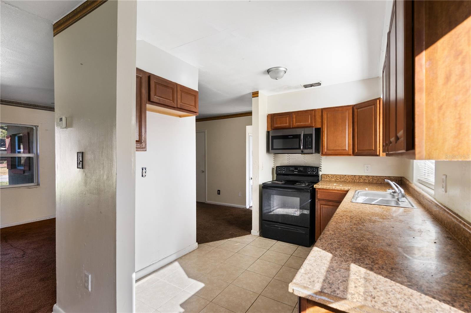 805 S STONE St DELAND, FL 32720