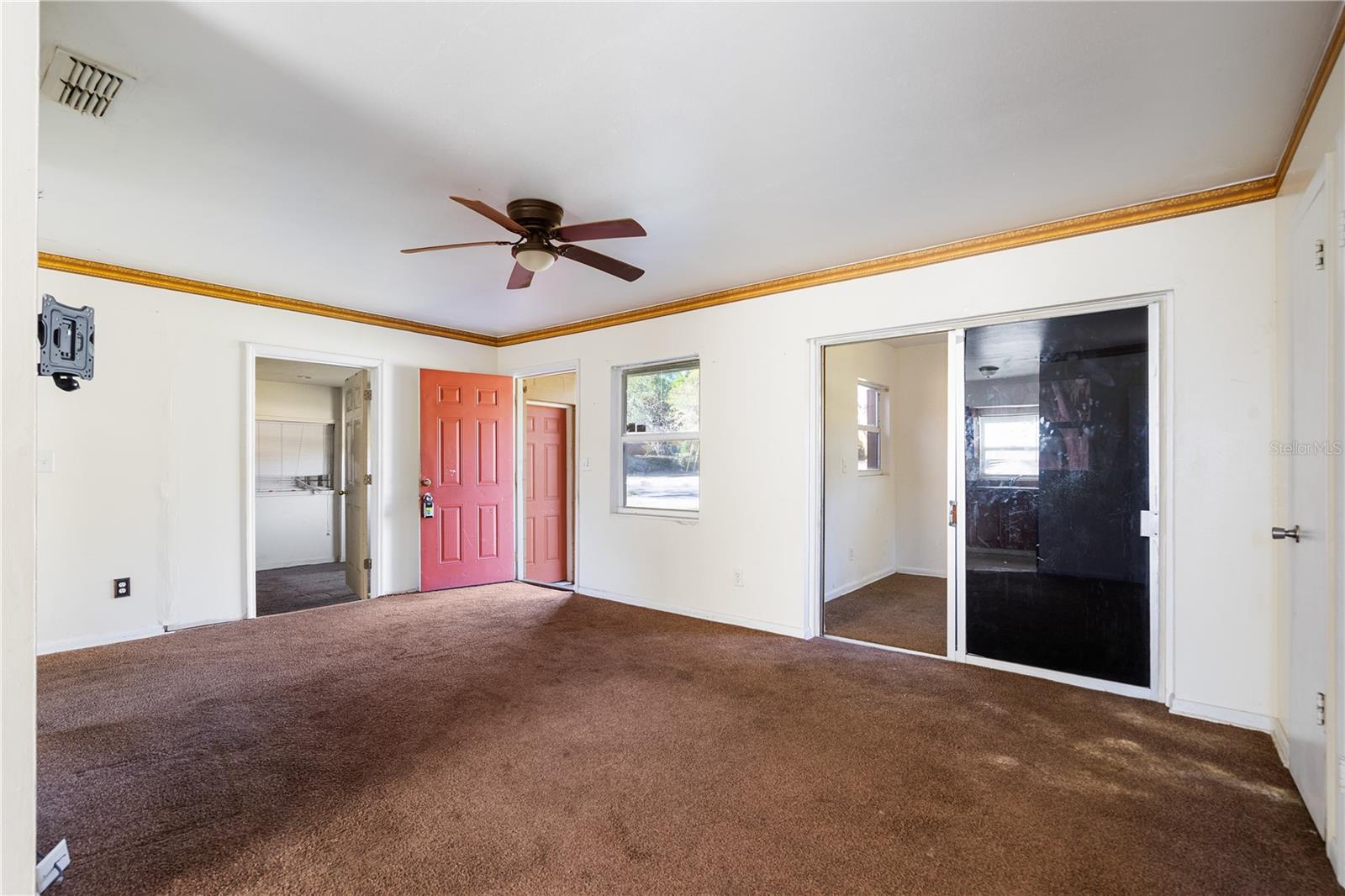 805 S STONE St DELAND, FL 32720