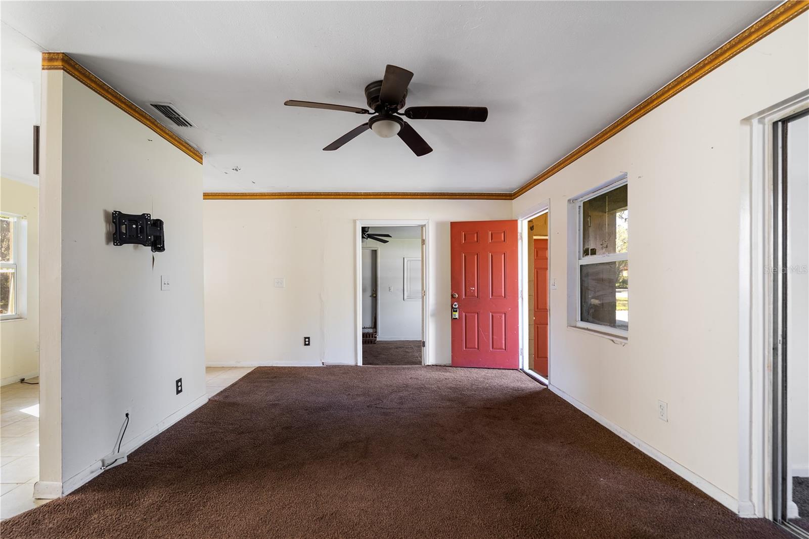 805 S STONE St DELAND, FL 32720