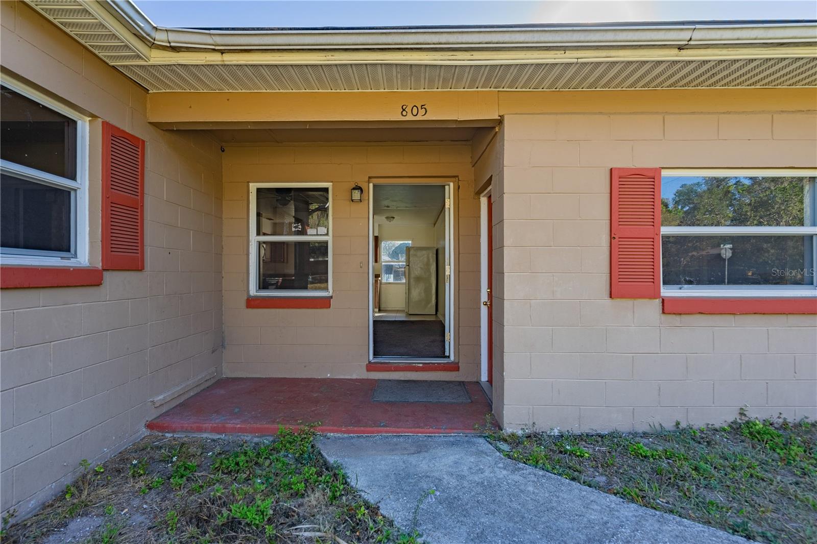 805 S STONE St DELAND, FL 32720