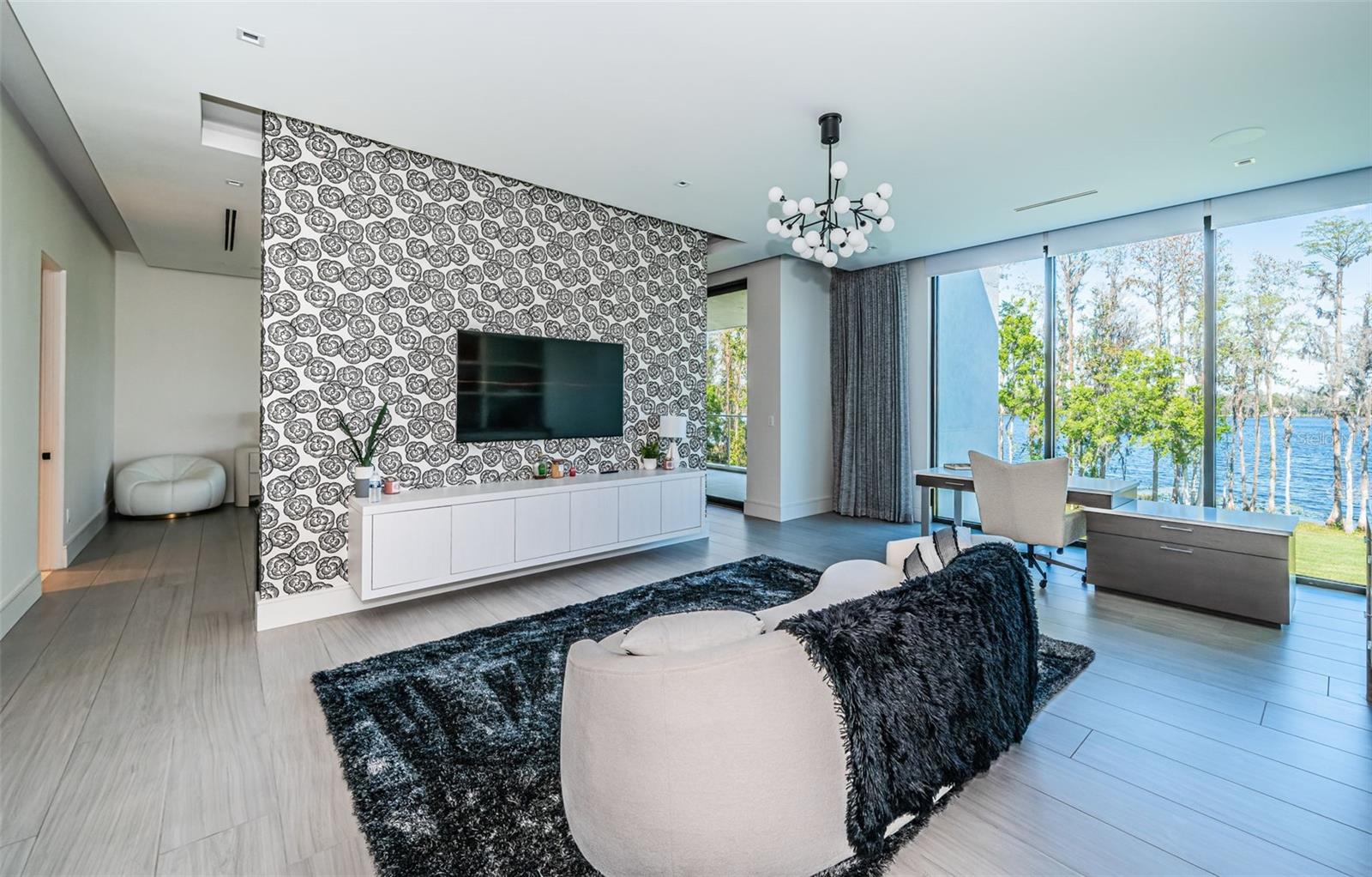 18725 JIRETZ Rd ODESSA, FL 33556