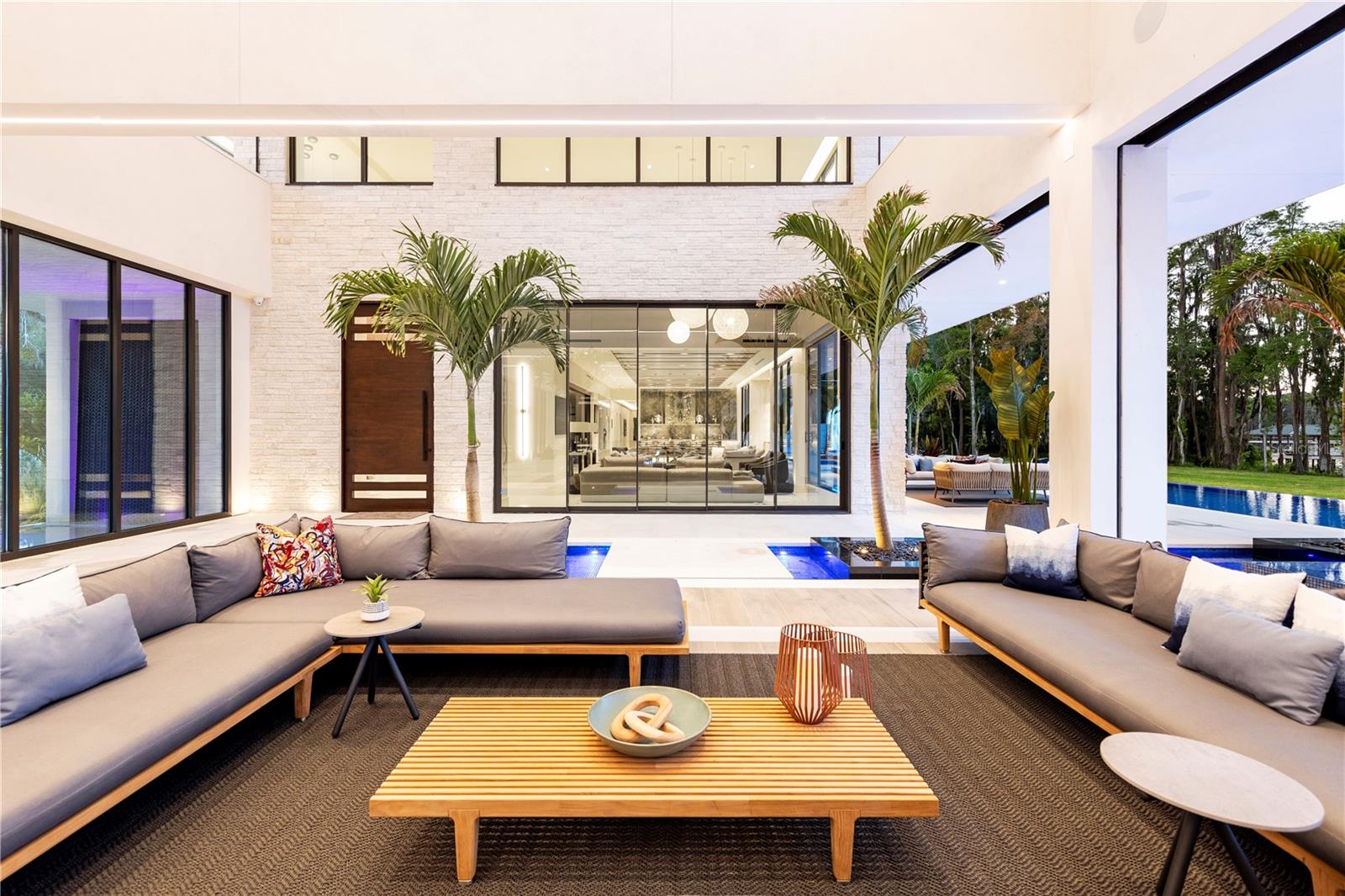 18725 JIRETZ Rd ODESSA, FL 33556