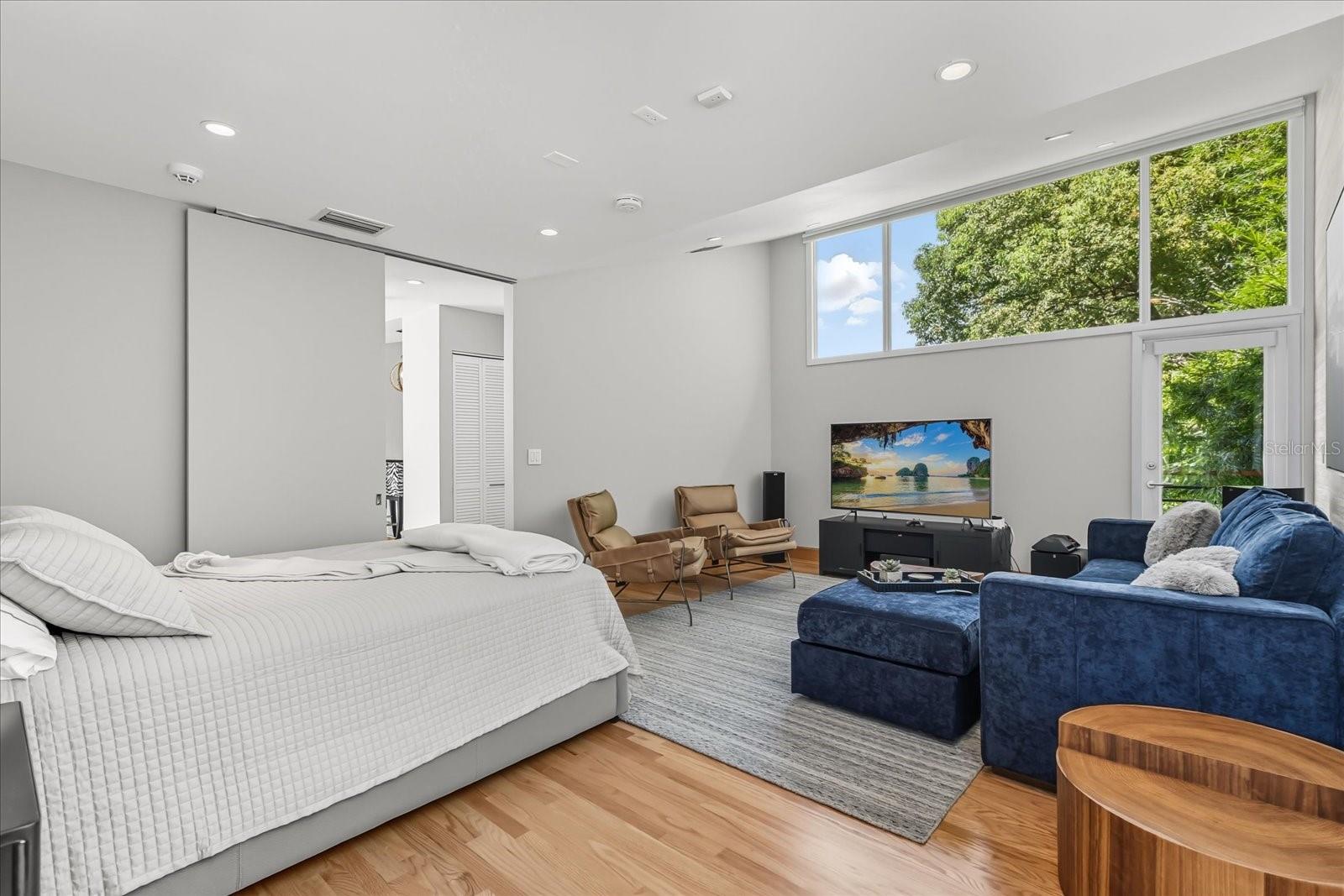 119 N HYER Ave ORLANDO, FL 32801