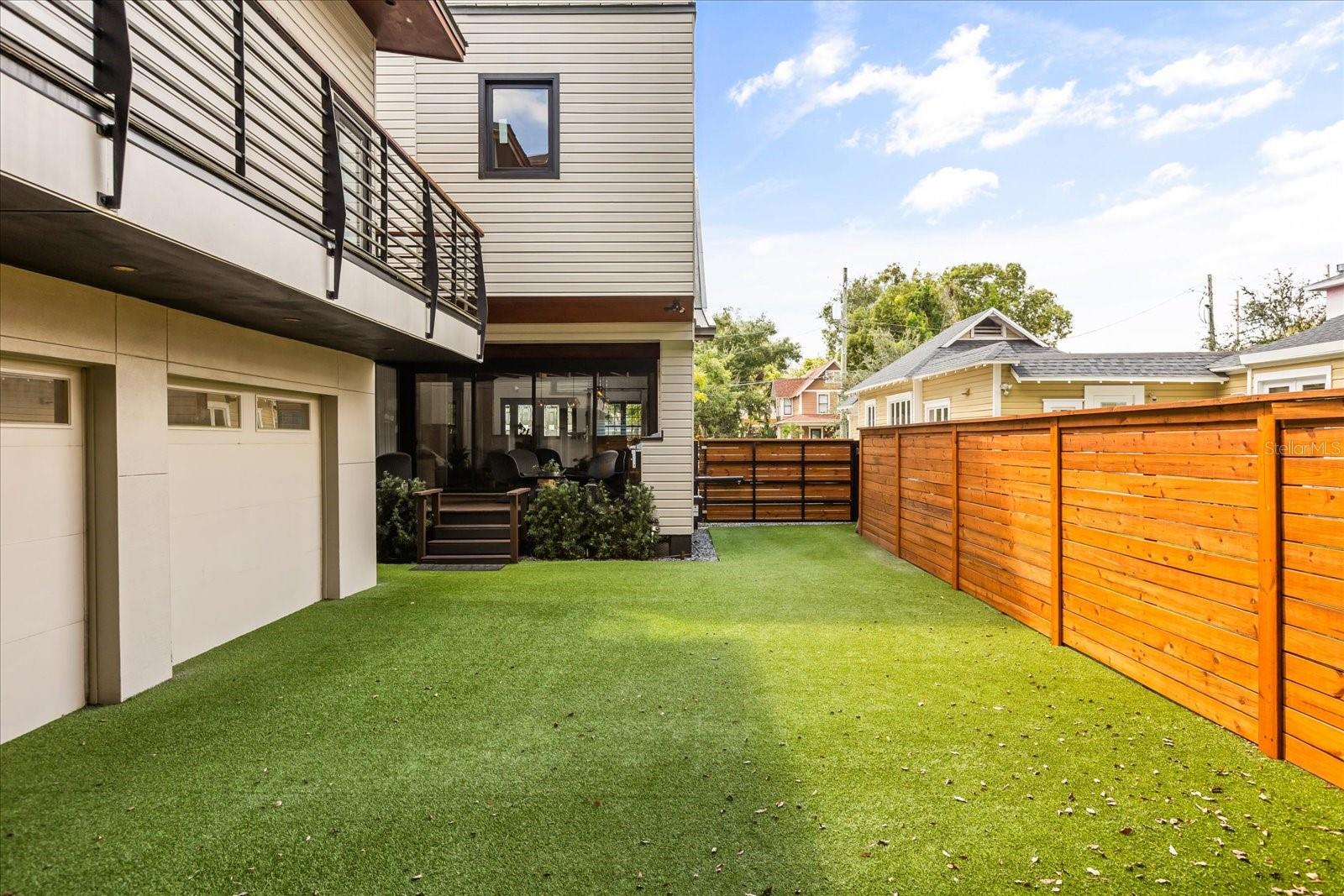 119 N HYER Ave ORLANDO, FL 32801