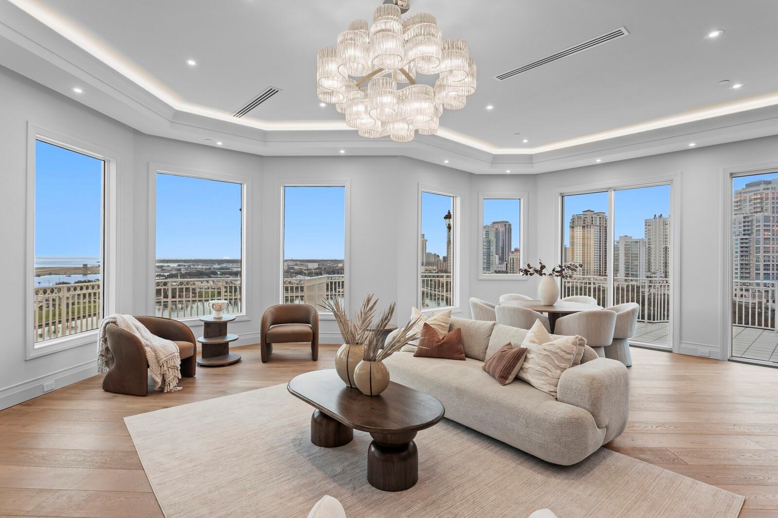 555 5TH Ave #PH1 ST PETERSBURG, FL 33701