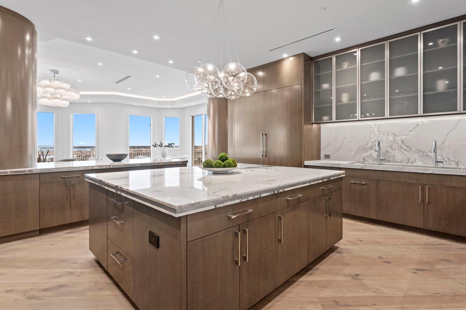 555 5TH Ave #PH1 ST PETERSBURG, FL 33701