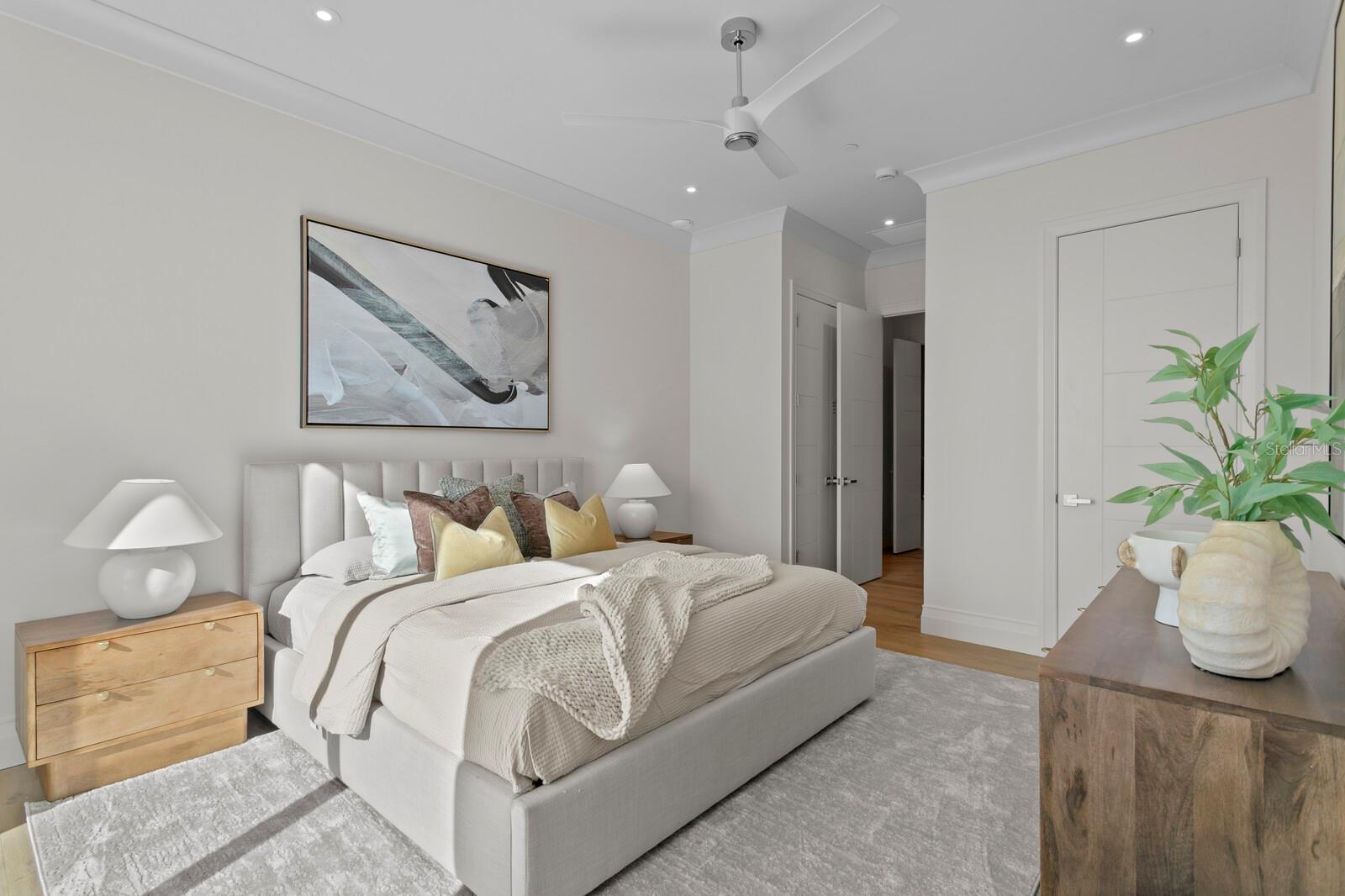 555 5TH Ave #PH1 ST PETERSBURG, FL 33701