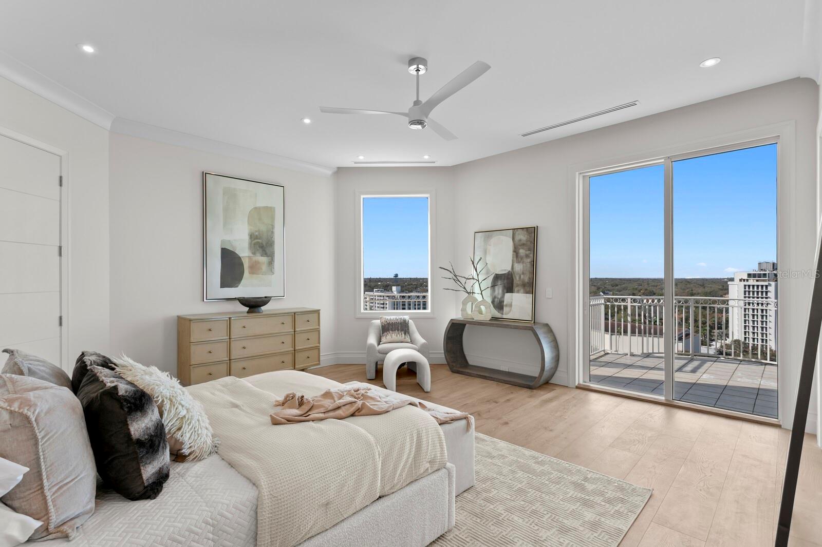 555 5TH Ave #PH1 ST PETERSBURG, FL 33701