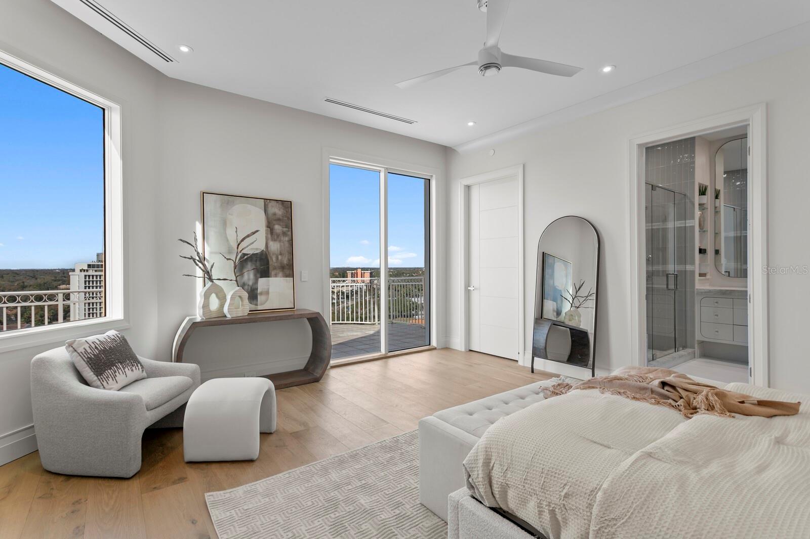 555 5TH Ave #PH1 ST PETERSBURG, FL 33701