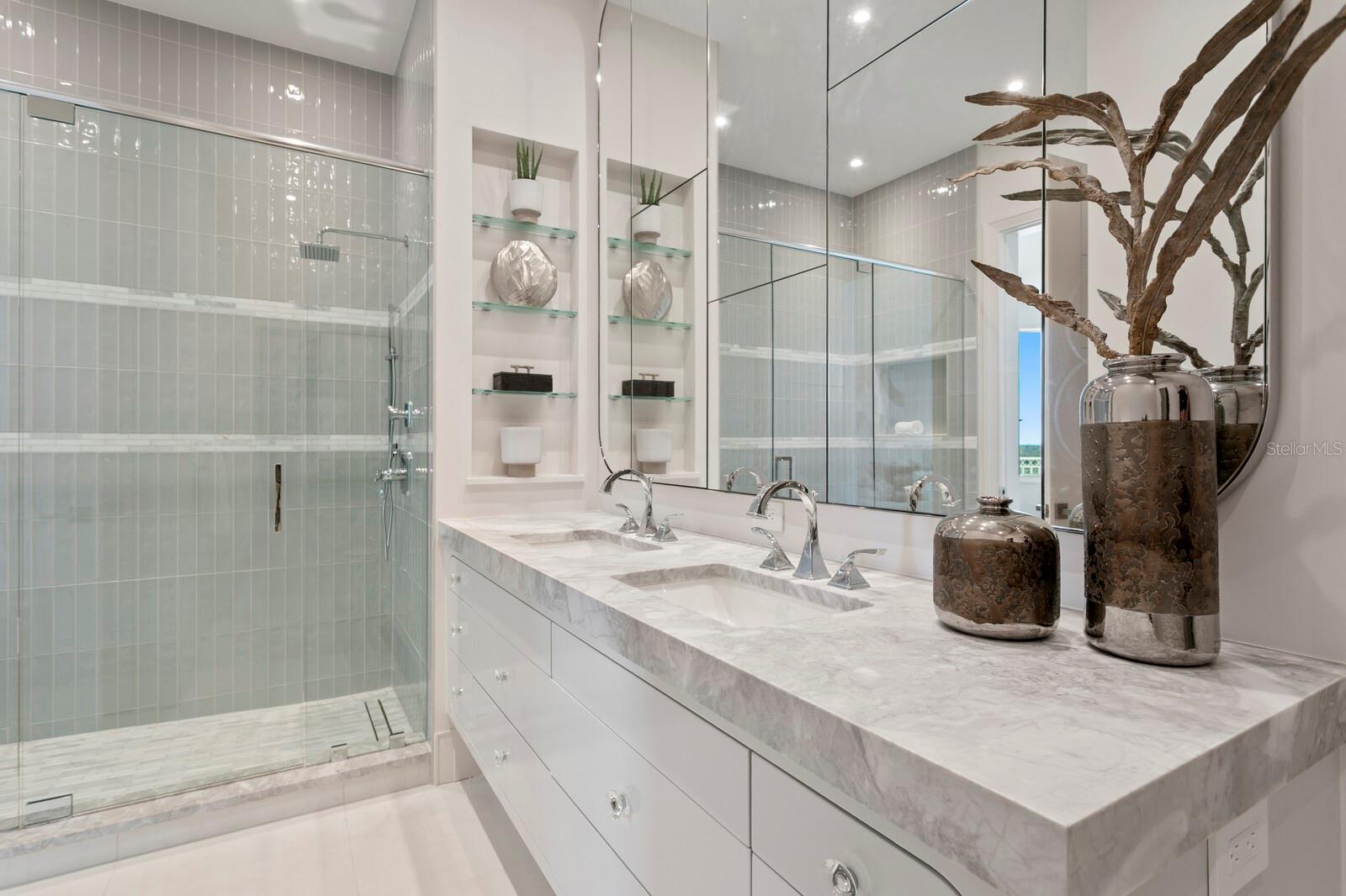 555 5TH Ave #PH1 ST PETERSBURG, FL 33701