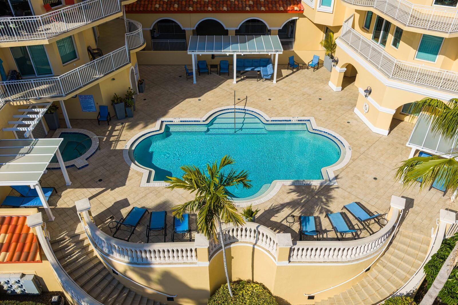 555 5TH Ave #PH1 ST PETERSBURG, FL 33701