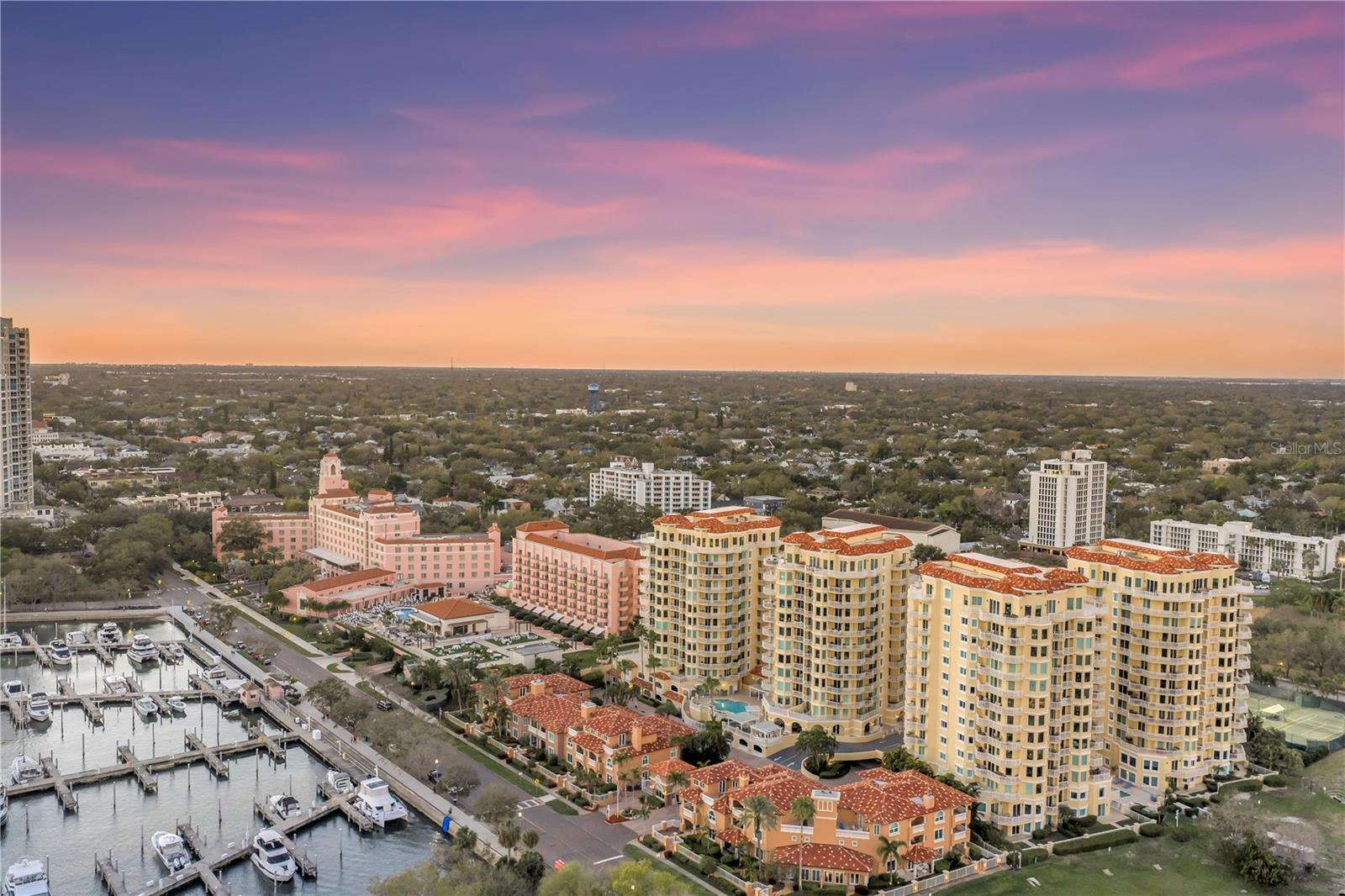 555 5TH Ave #PH1 ST PETERSBURG, FL 33701