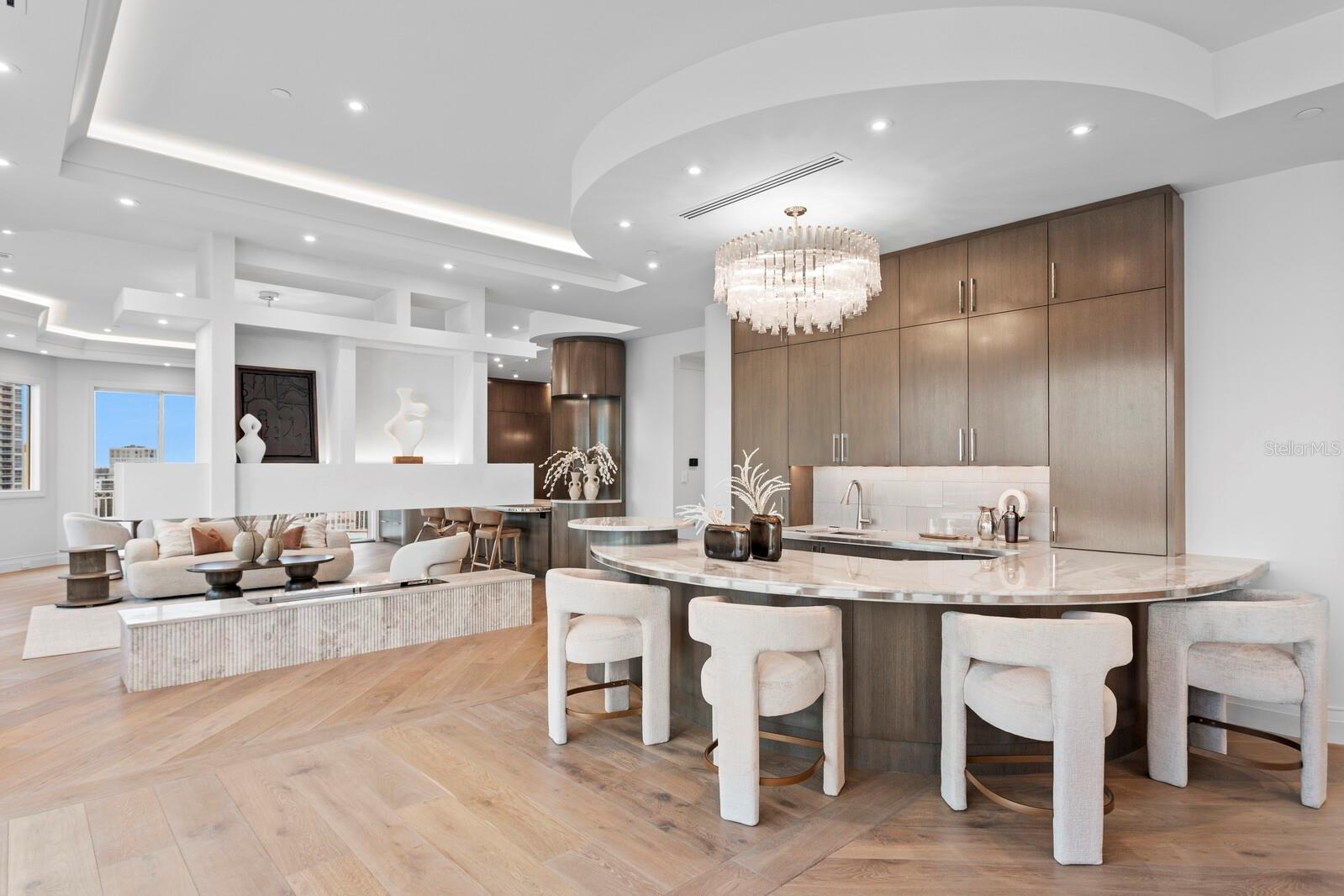 555 5TH Ave #PH1 ST PETERSBURG, FL 33701