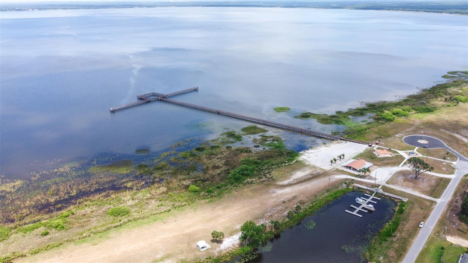 705 LAGUNA Dr INDIAN LAKE ESTATES, FL 33855