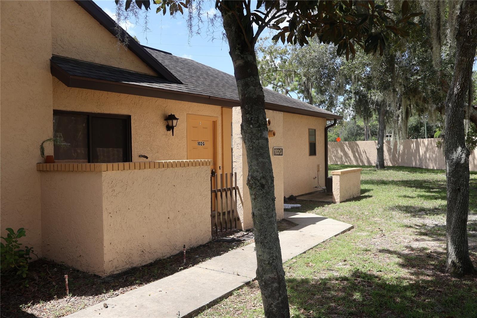 603 WATER Rd #102G OCALA, FL 34472