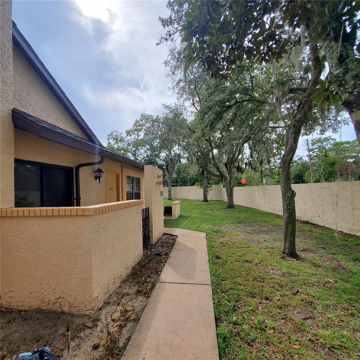 603 WATER Rd #102G OCALA, FL 34472