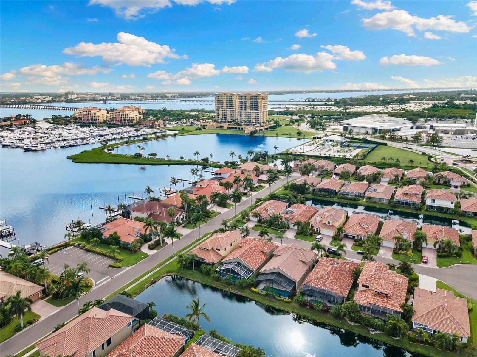 304 9TH Ave PALMETTO, FL 34221