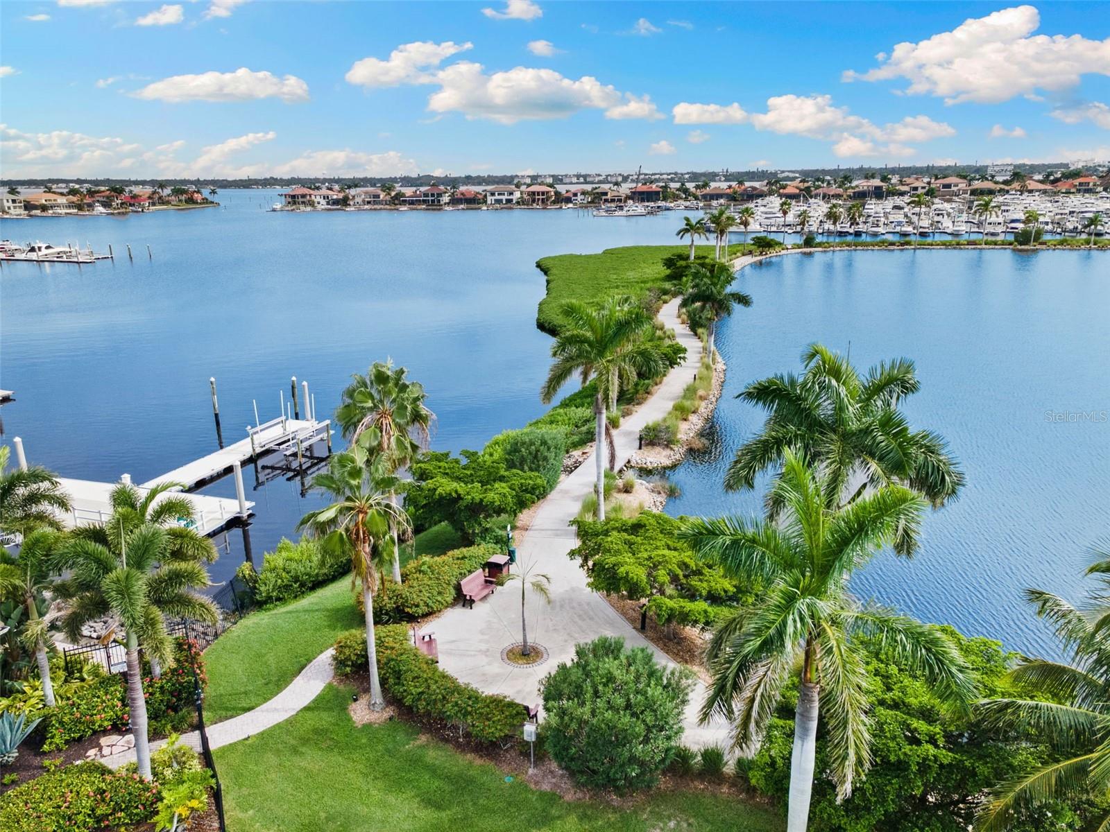 304 9TH Ave PALMETTO, FL 34221