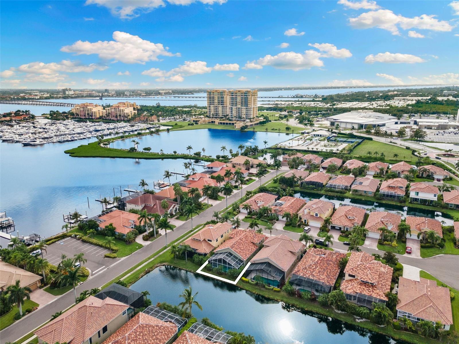 304 9TH Ave PALMETTO, FL 34221