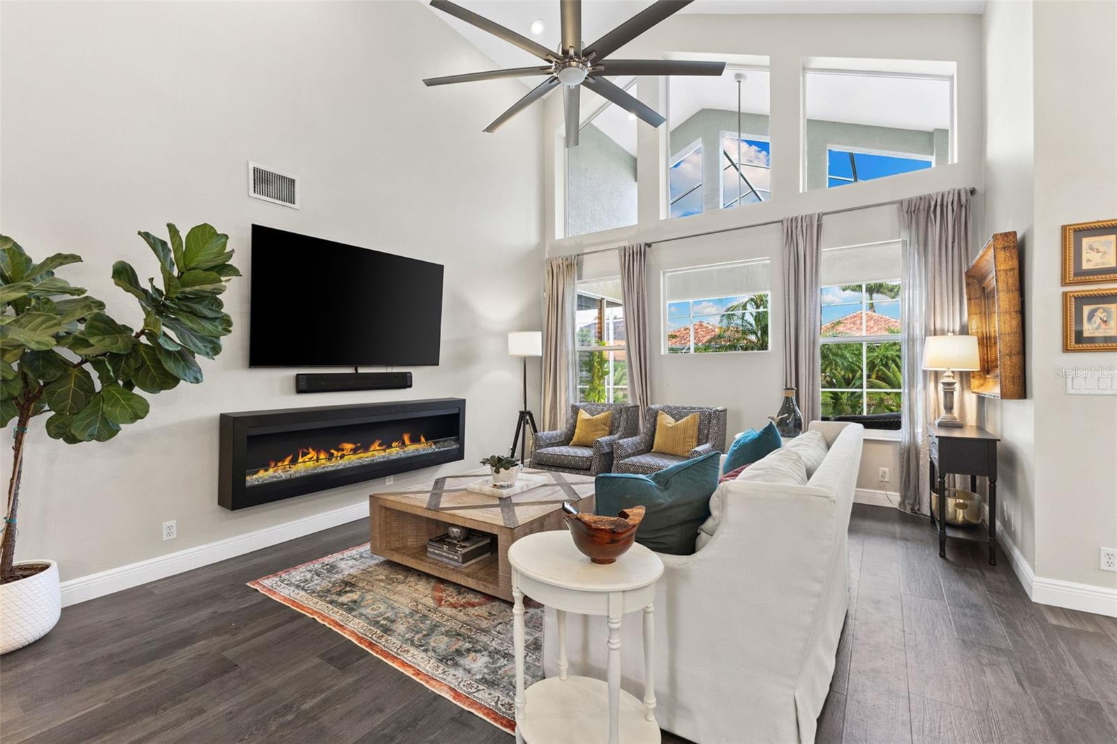 304 9TH Ave PALMETTO, FL 34221