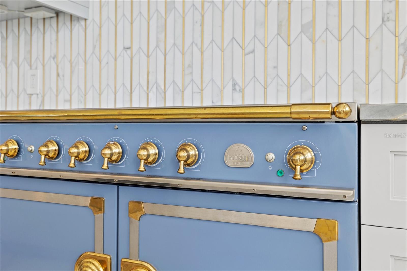 1170 GULF Blvd #2001 CLEARWATER, FL 33767