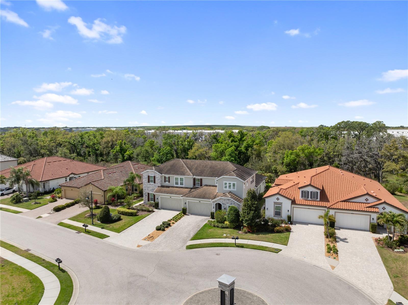 2312 STARWOOD Ct BRADENTON, FL 34211