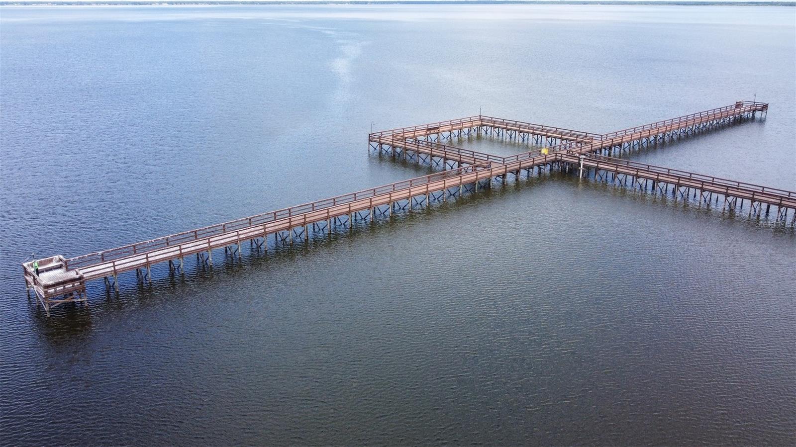 707 LAGUNA Dr INDIAN LAKE ESTATES, FL 33855