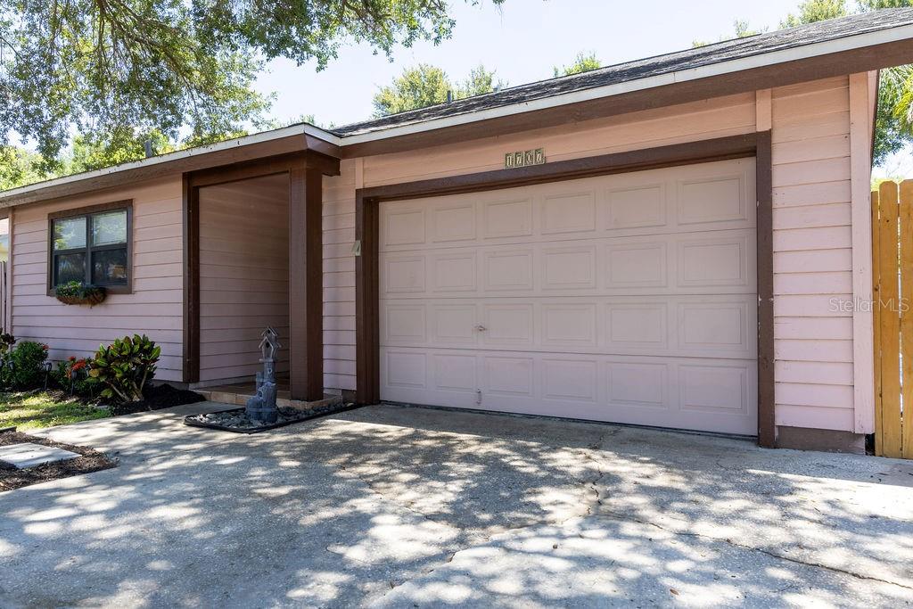 1707 WHISPERING Dr LARGO, FL 33771