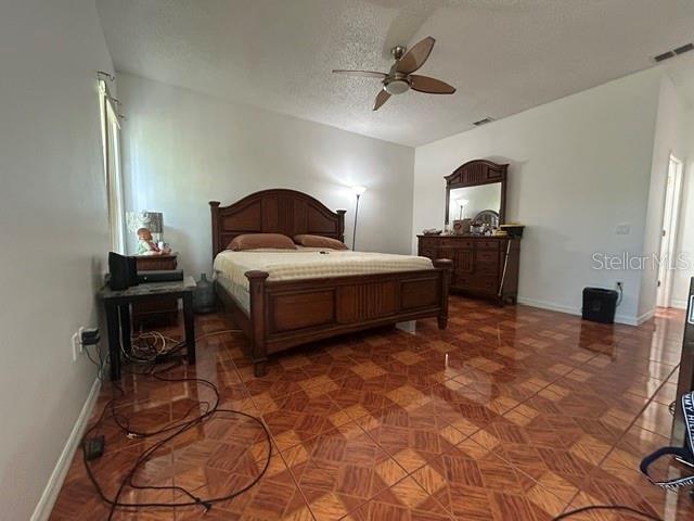 375 ALDERSHOT Ct KISSIMMEE, FL 34758
