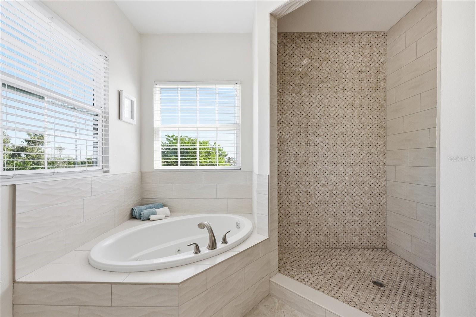 315 40TH Ave ST PETE BEACH, FL 33706