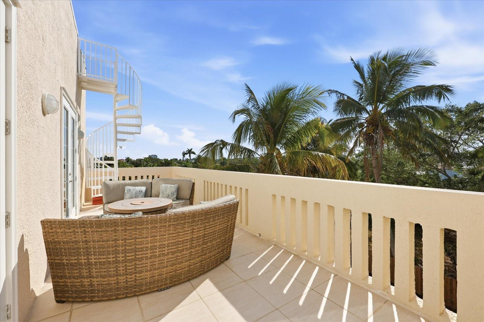 315 40TH Ave ST PETE BEACH, FL 33706