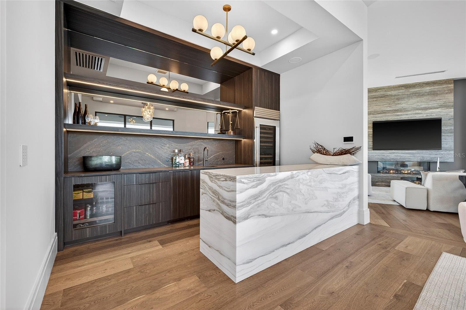 1075 31ST Ter ST PETERSBURG, FL 33704