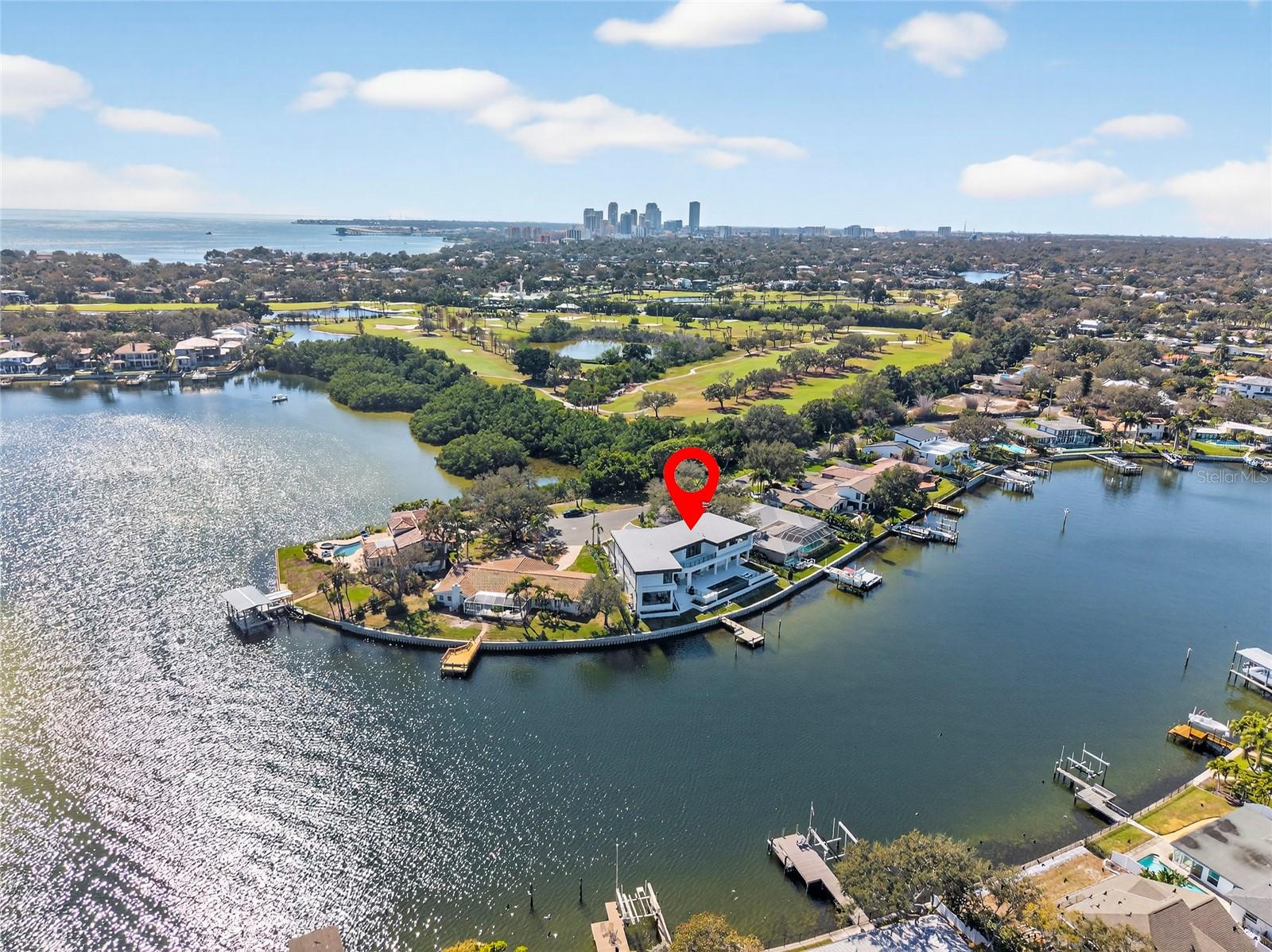 1075 31ST Ter ST PETERSBURG, FL 33704