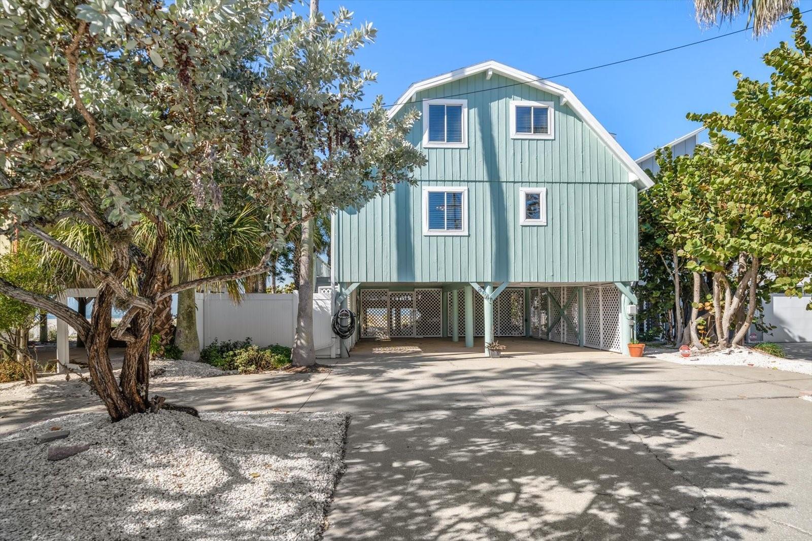 8640 W GULF Blvd TREASURE ISLAND, FL 33706