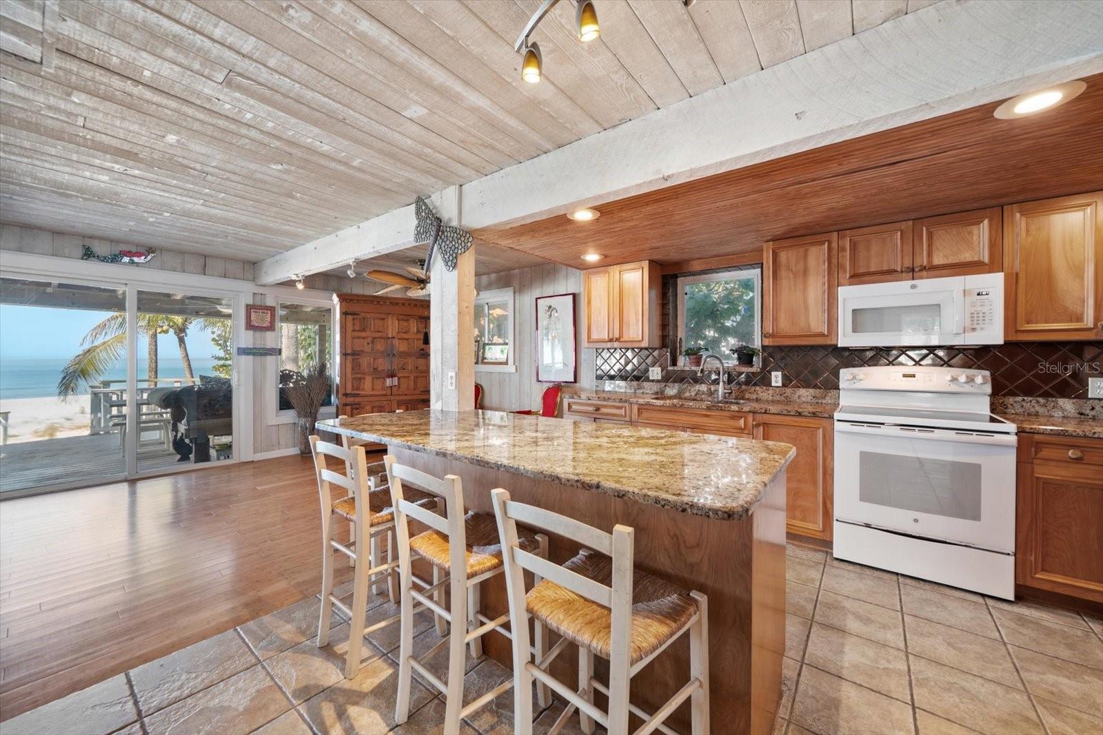 8640 W GULF Blvd TREASURE ISLAND, FL 33706