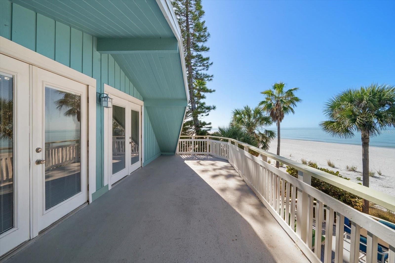 8640 W GULF Blvd TREASURE ISLAND, FL 33706