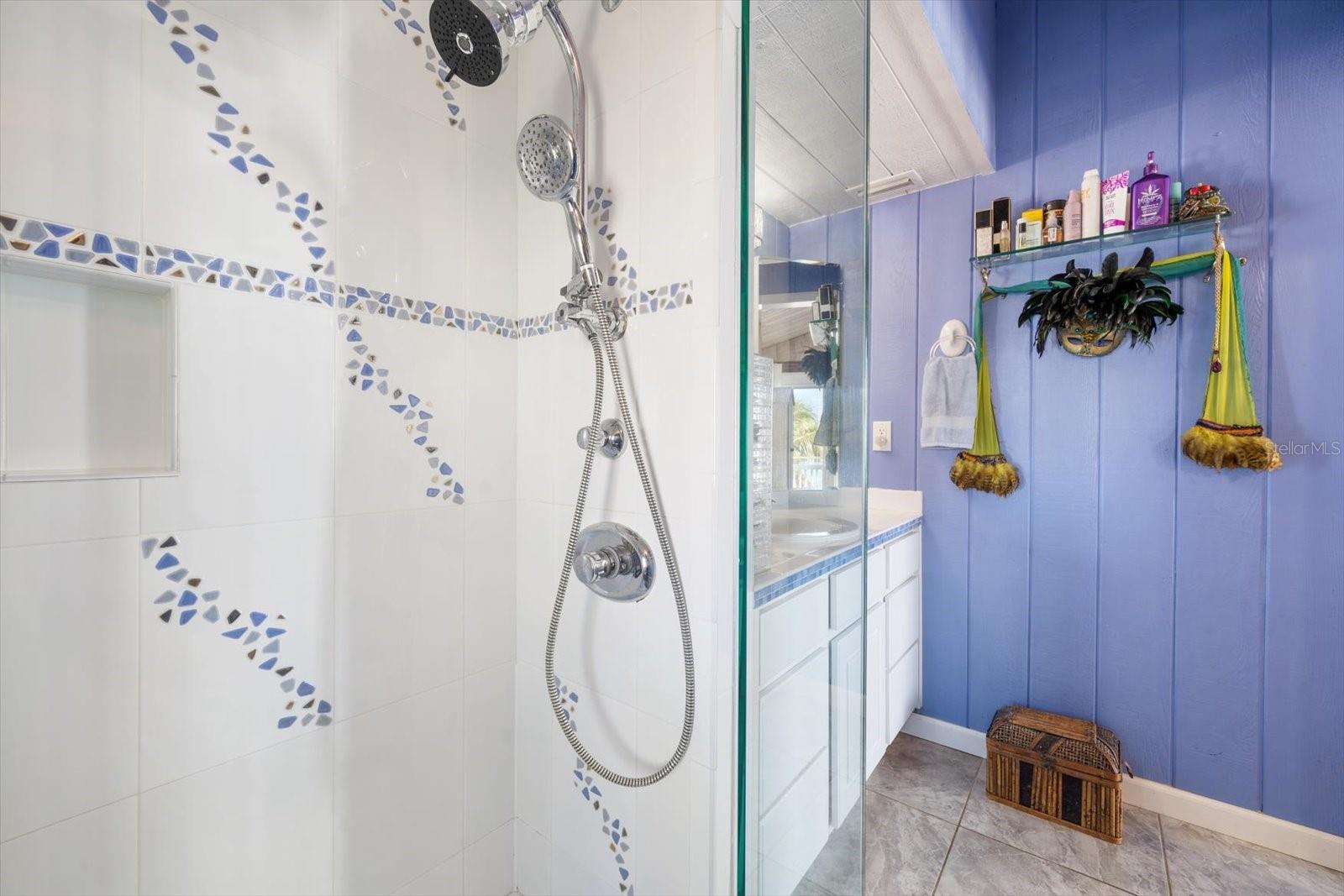 8640 W GULF Blvd TREASURE ISLAND, FL 33706