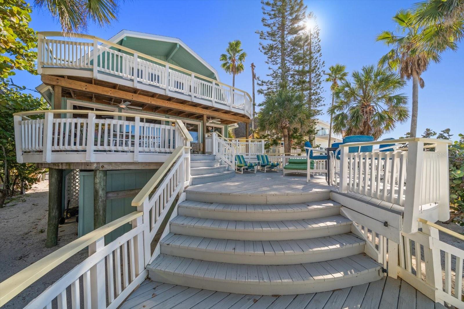 8640 W GULF Blvd TREASURE ISLAND, FL 33706