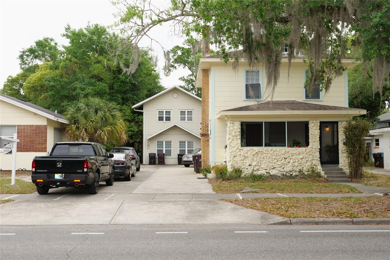 415 N FERN Crk Ave