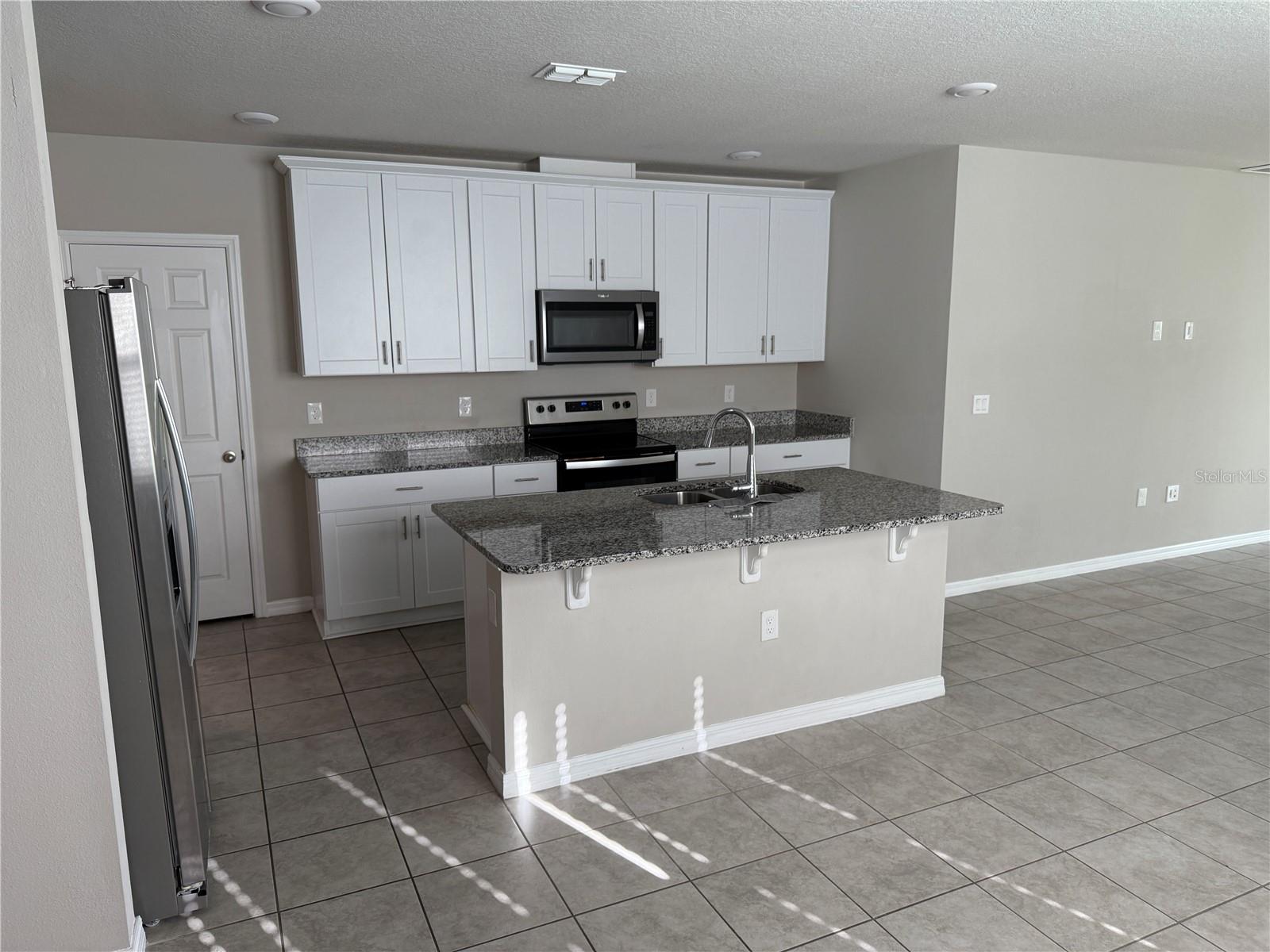 5238 MEREDREW Ln ST CLOUD, FL 34771