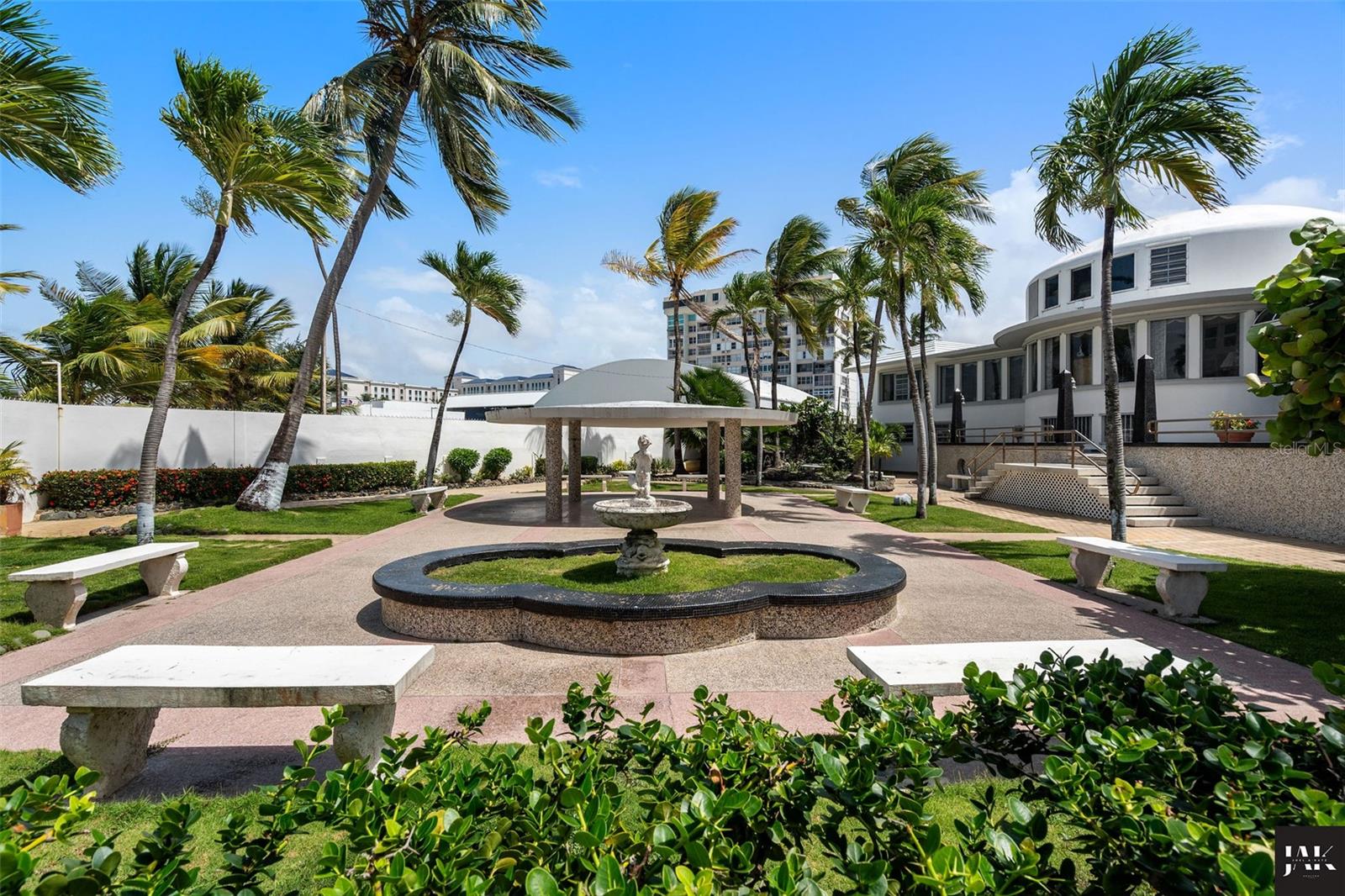 20 AMAPOLA St CAROLINA, PR 00979