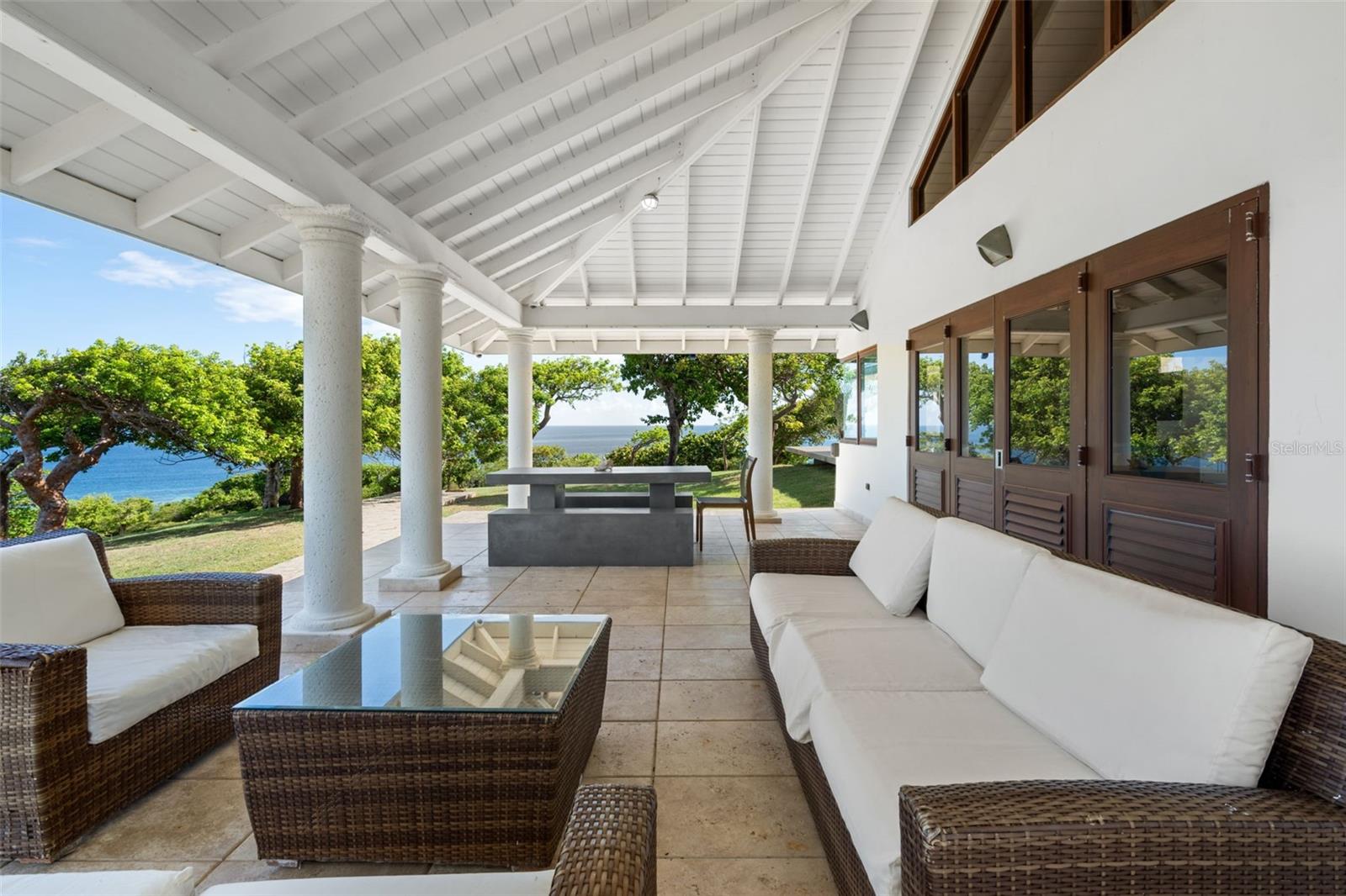 37 BARRIO FRAILES CULEBRA, PR 00775