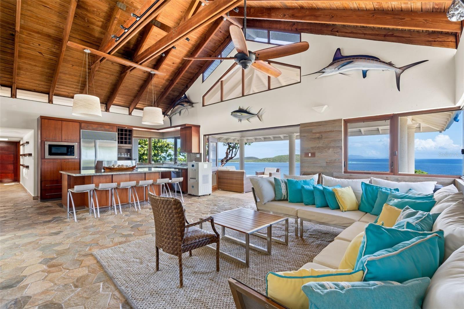 37 BARRIO FRAILES CULEBRA, PR 00775