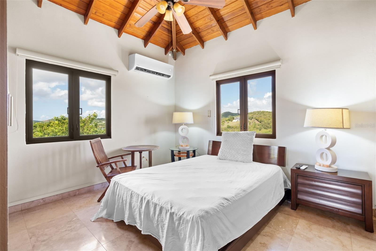 37 BARRIO FRAILES CULEBRA, PR 00775