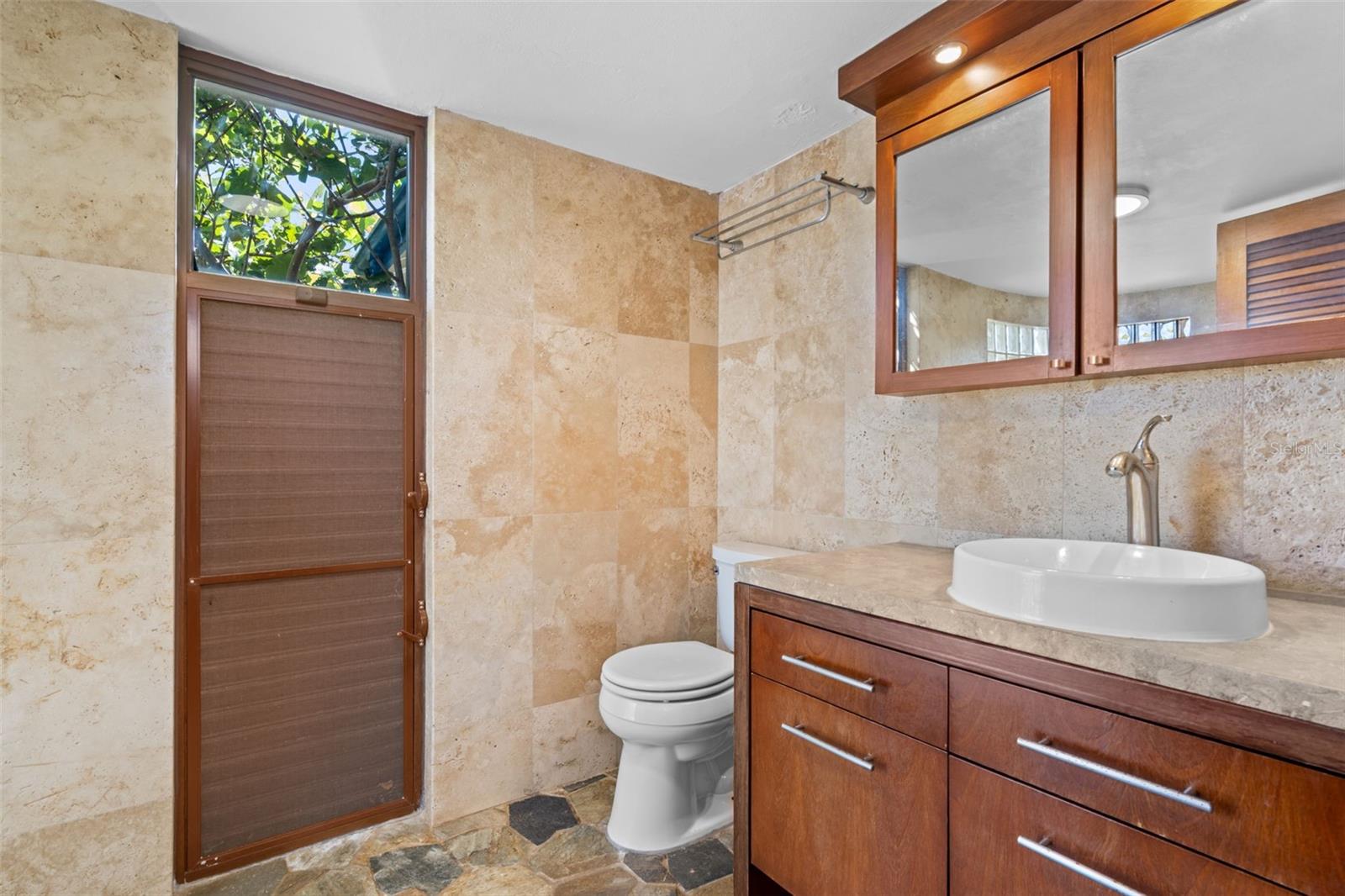 37 BARRIO FRAILES CULEBRA, PR 00775