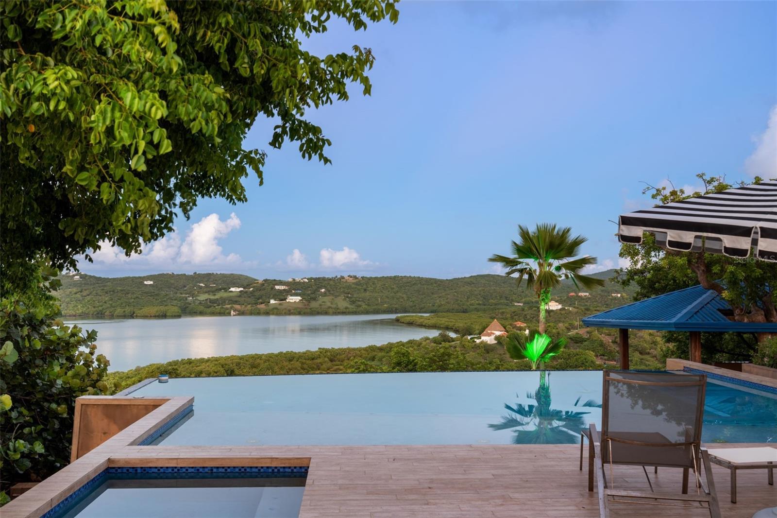 37 BARRIO FRAILES CULEBRA, PR 00775